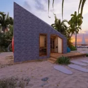 Pod 20 Assymetric side entrance